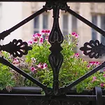 Boutique De La Place Des Vosges Hotel Paris