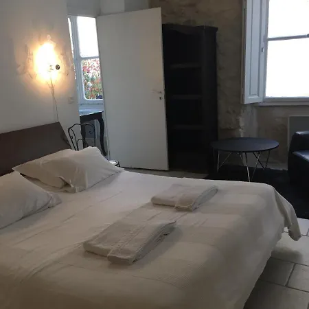 Boutique De La Place Des Vosges Szálloda