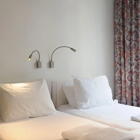 Boutique De La Place Des Vosges 3* Parijs