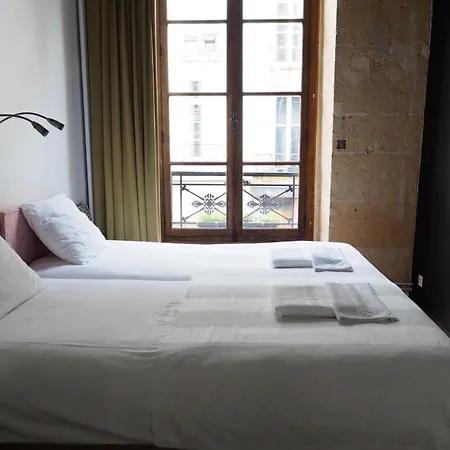 Boutique De La Place Des Vosges 호텔 파리