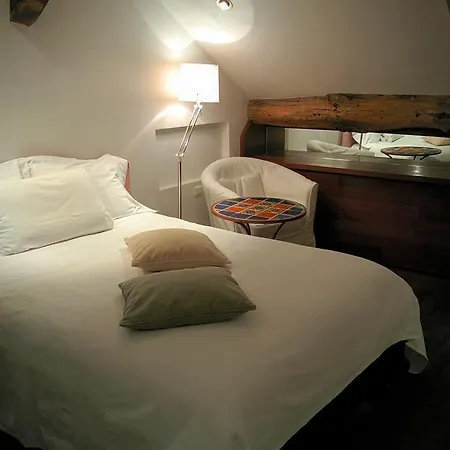 Boutique De La Place Des Vosges Hotel