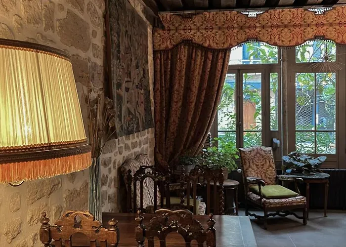Hotel Boutique De La Place Des Vosges 3*