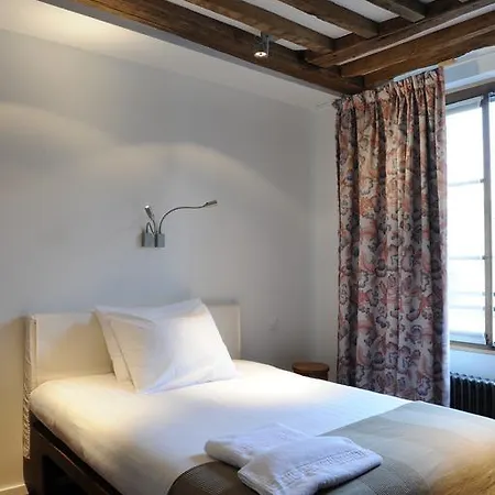 Ξενοδοχείο Boutique De La Place Des Vosges 3*